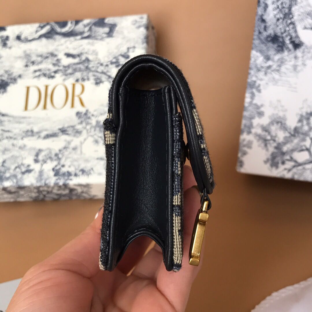 D10r Case Card