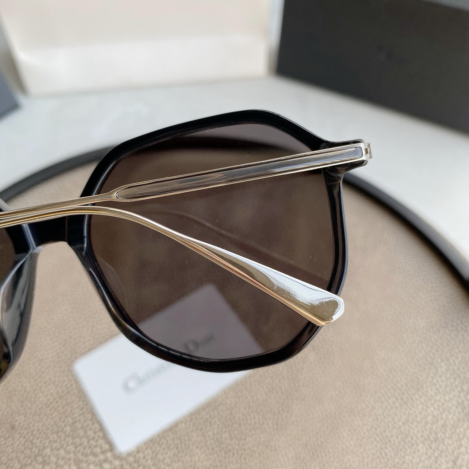 Round Sunglasses