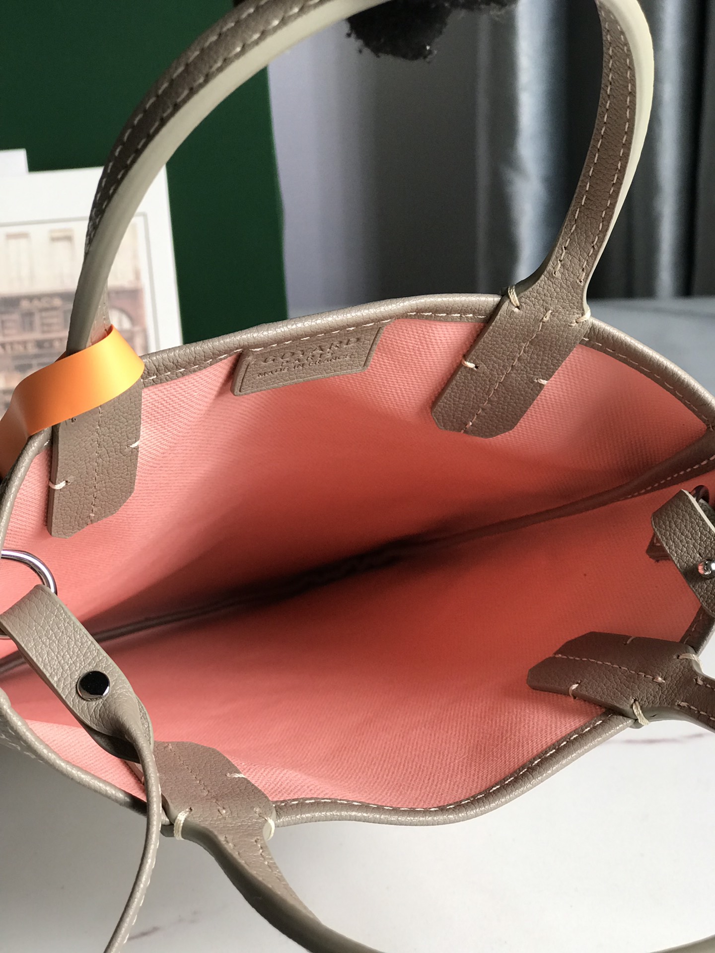 G09ard poitires bag