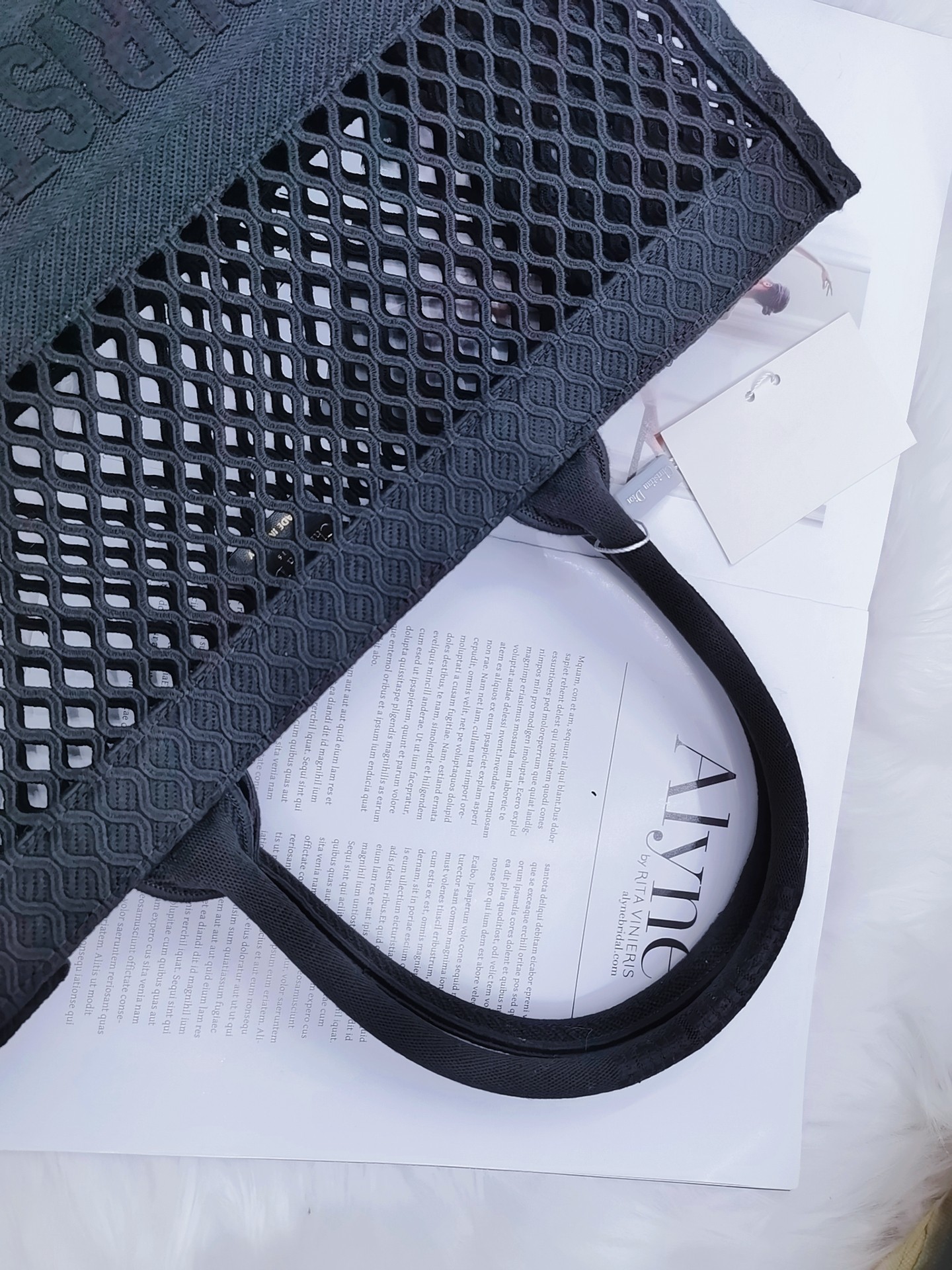 D10r Book Tote