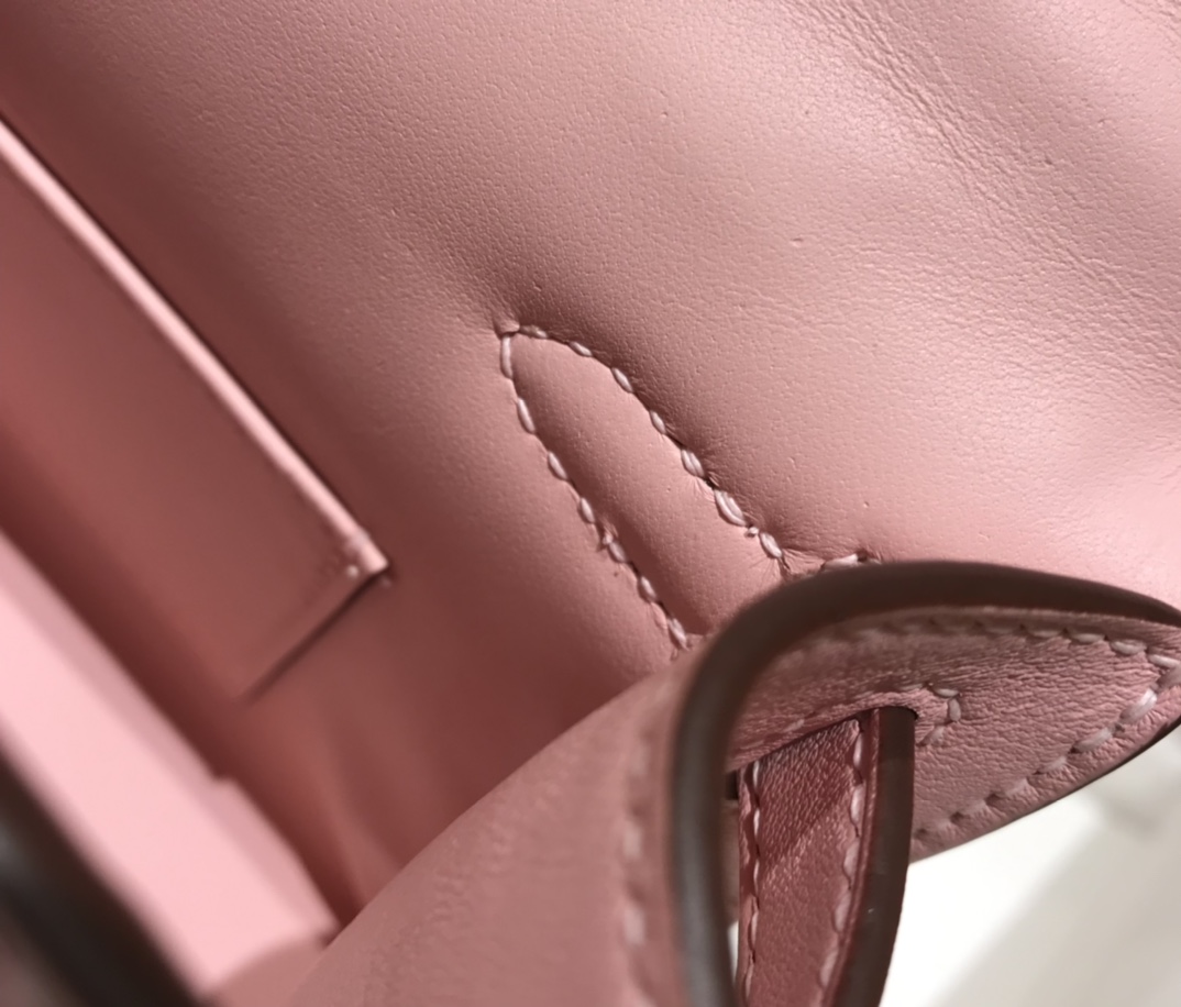 H**me5 Kelly Pochette