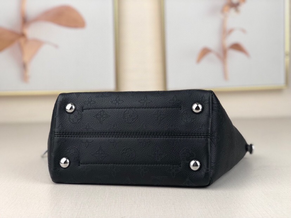 L0vis Vvtt0n Mahina Leather Hina PM