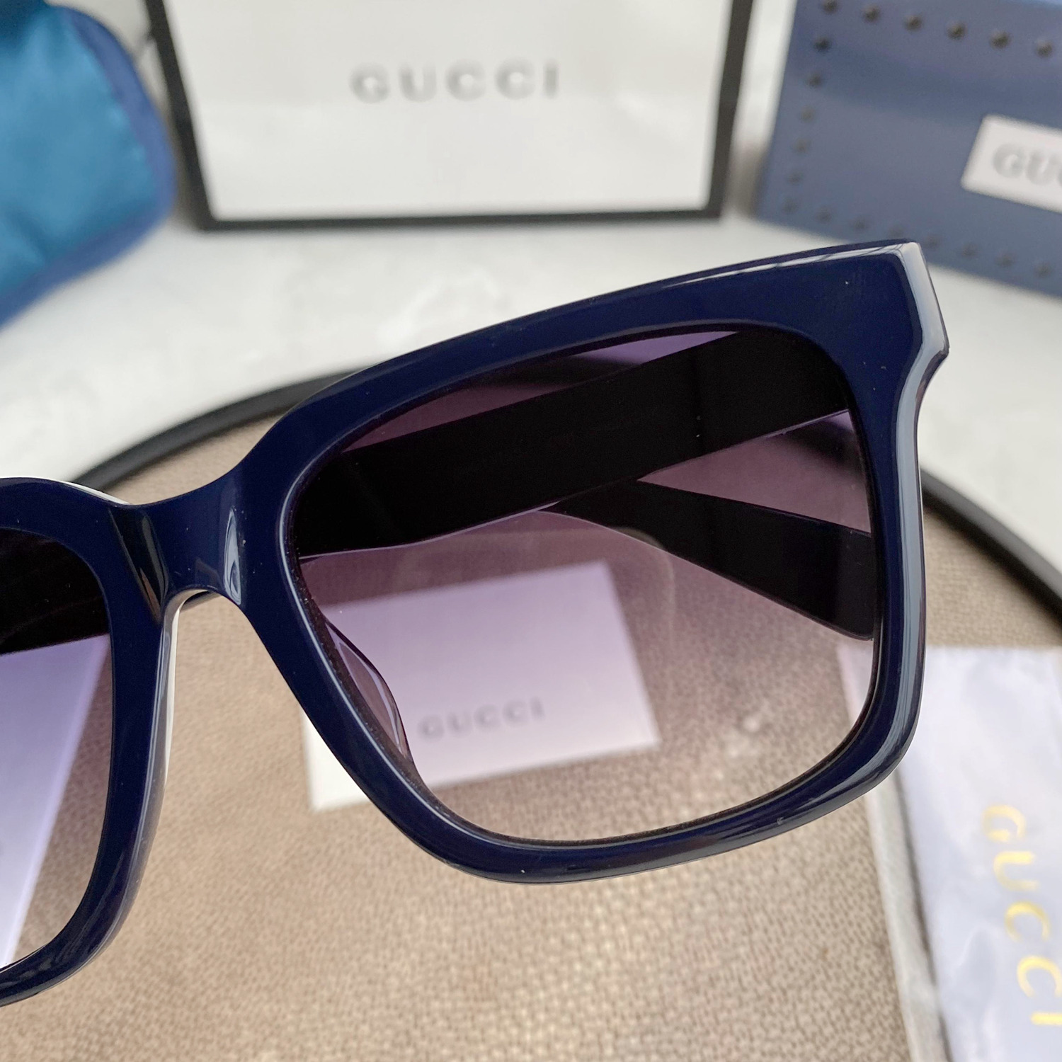 Gvc*1 acetate sunglasses with logo