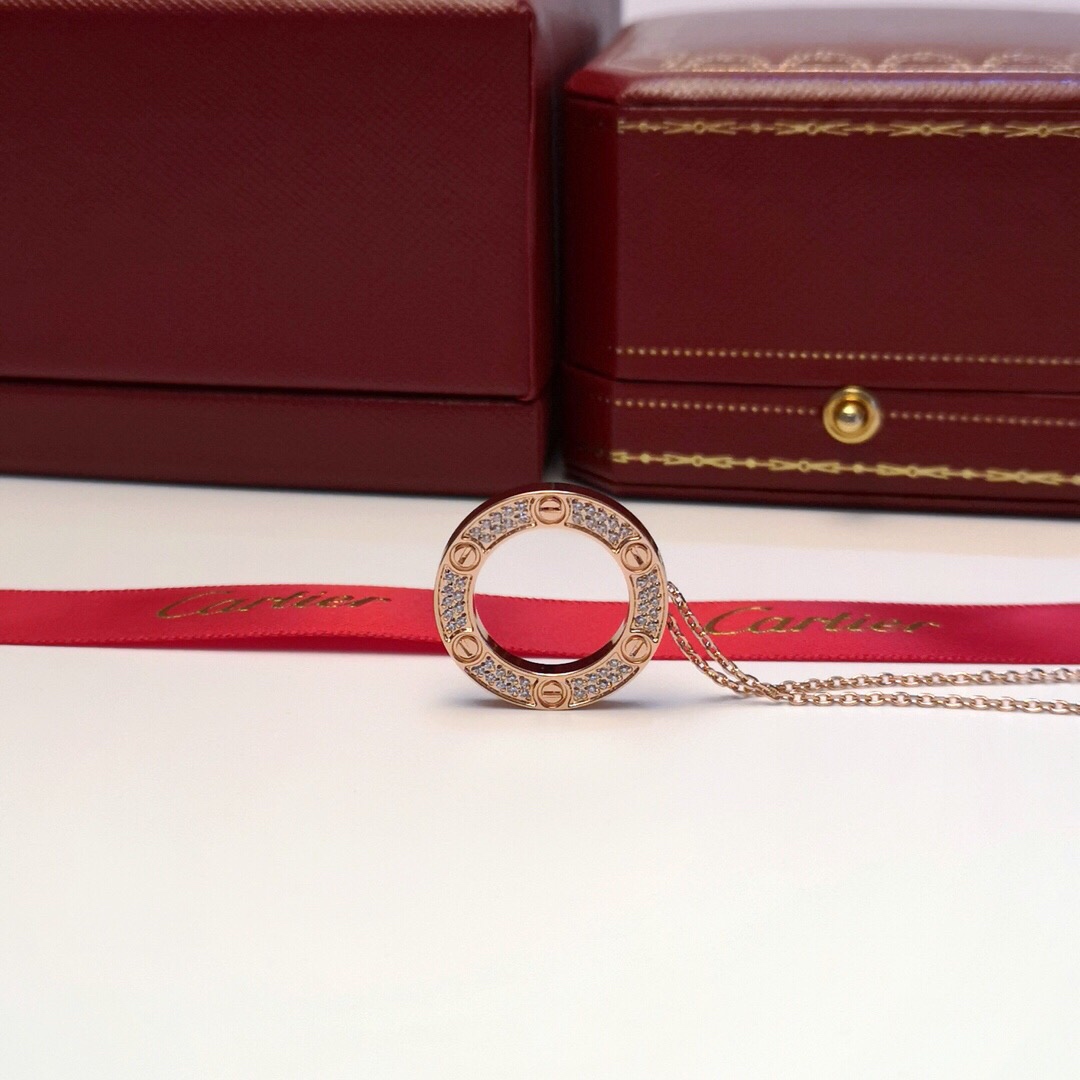 Ca*t1er Love Rose Gold D1am0nds Necklace