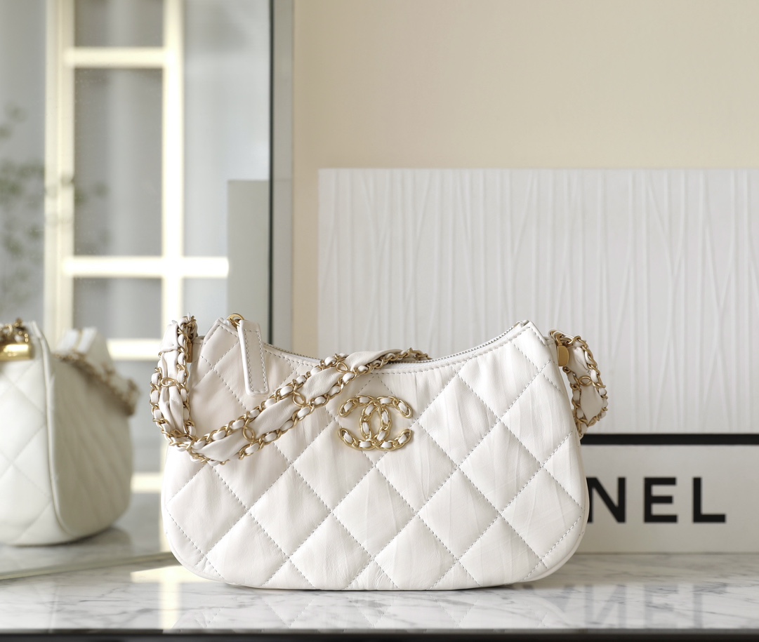 Ch**el hobo bag