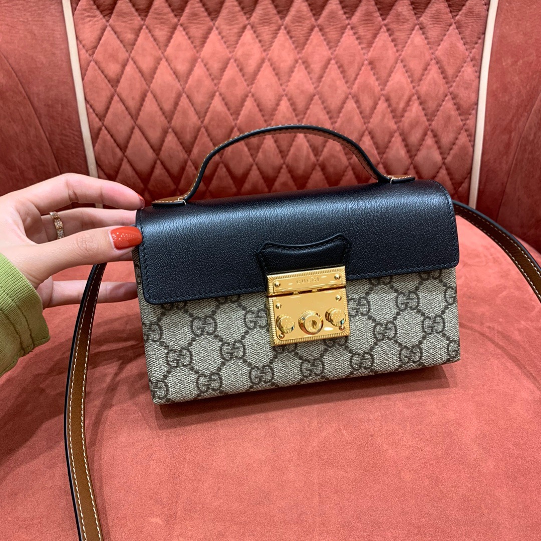 Gv*c1 padlock bag
