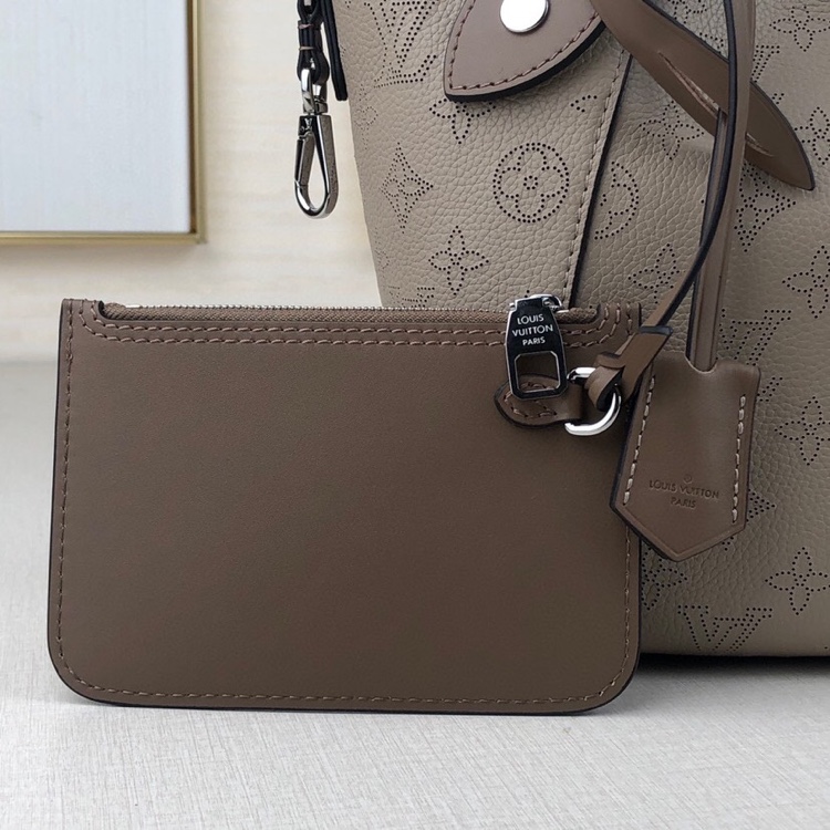 L0vis Vvtt0n Mahina Leather Hina PM