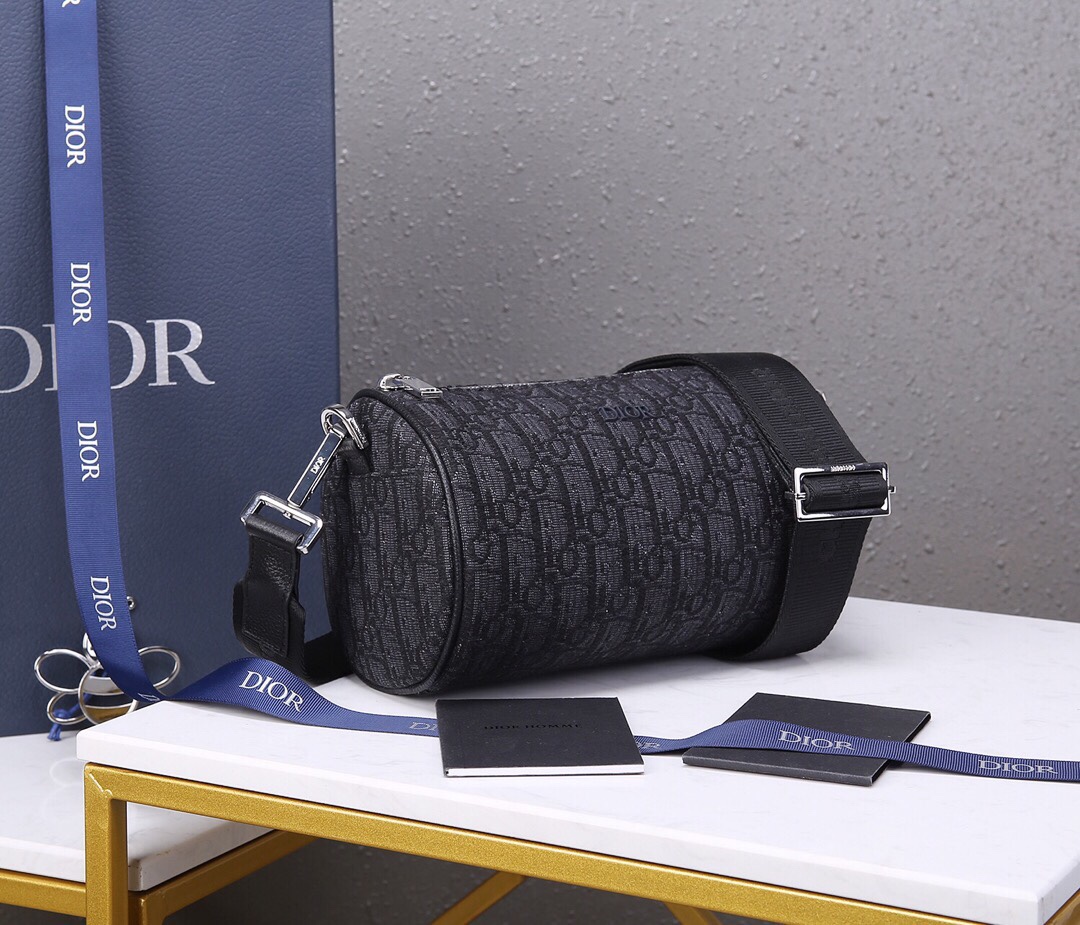 D10r Oblique Roller Bag