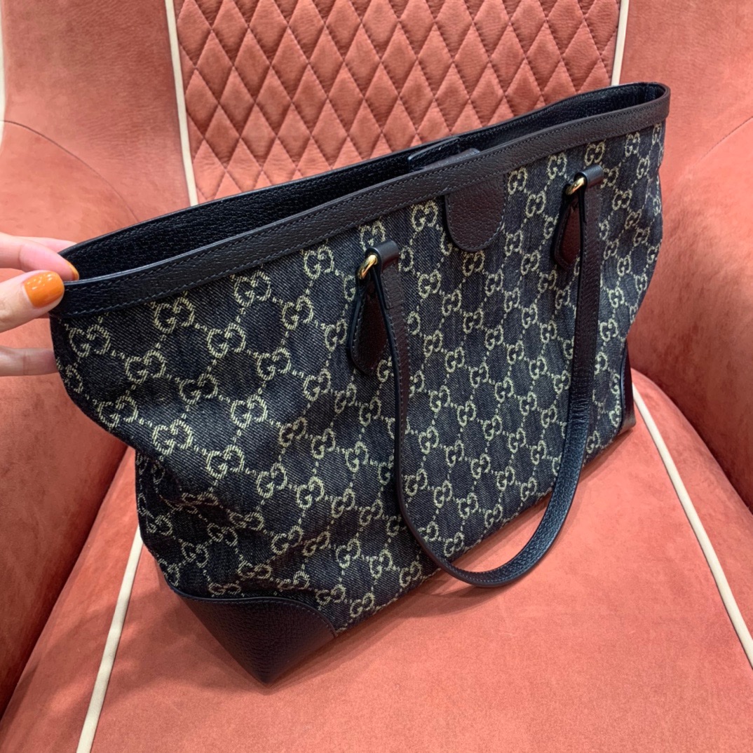 De*1m tote bag