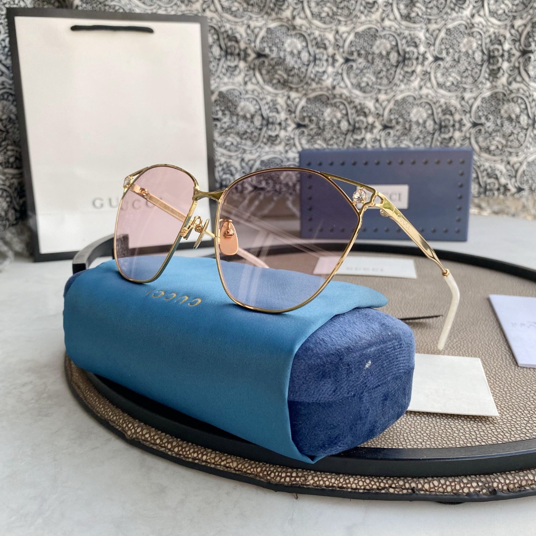 NEW Gvc*1 SUNGLASSES 1079/S