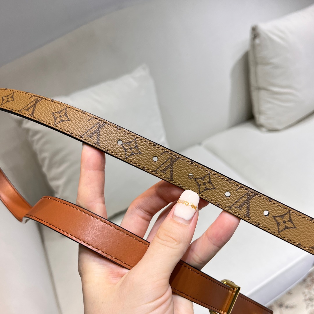 LV D1am0nd Plug Outlet
