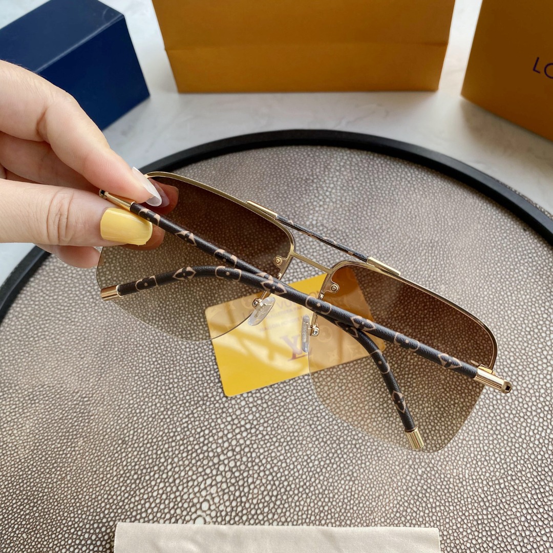 LV GOLD AVIATOR SUNGLASSES