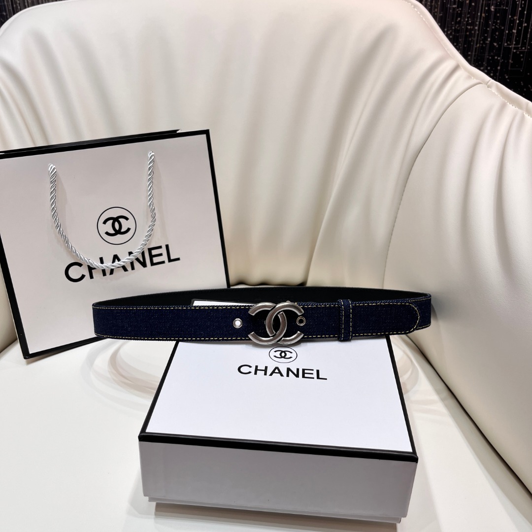 ch**el pre-owned 1990s cc turn-lock De*1m belt