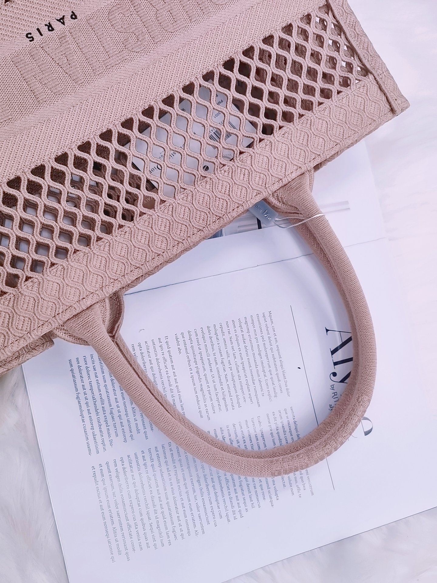 D10r Book Tote