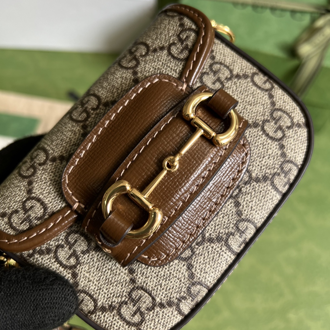 Gvc*1 Horsebit 1955 strap wallet