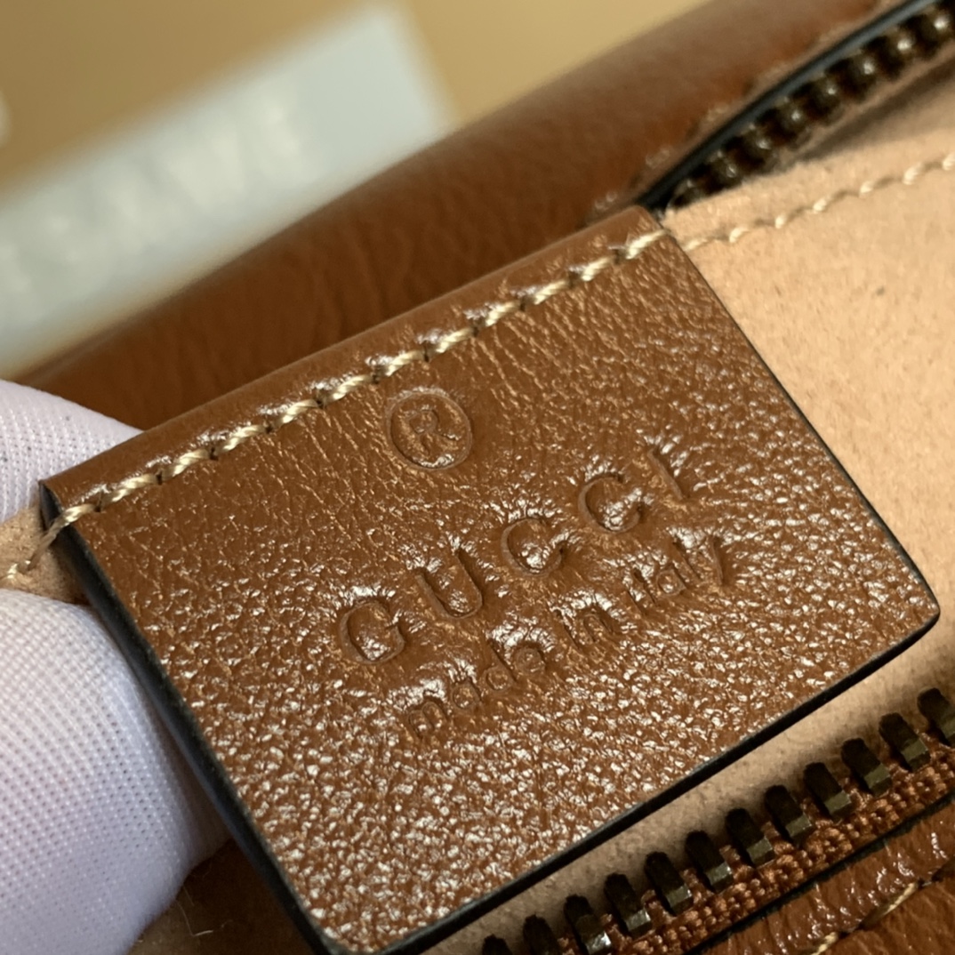 GG Marmont small matelassé shoulder bag