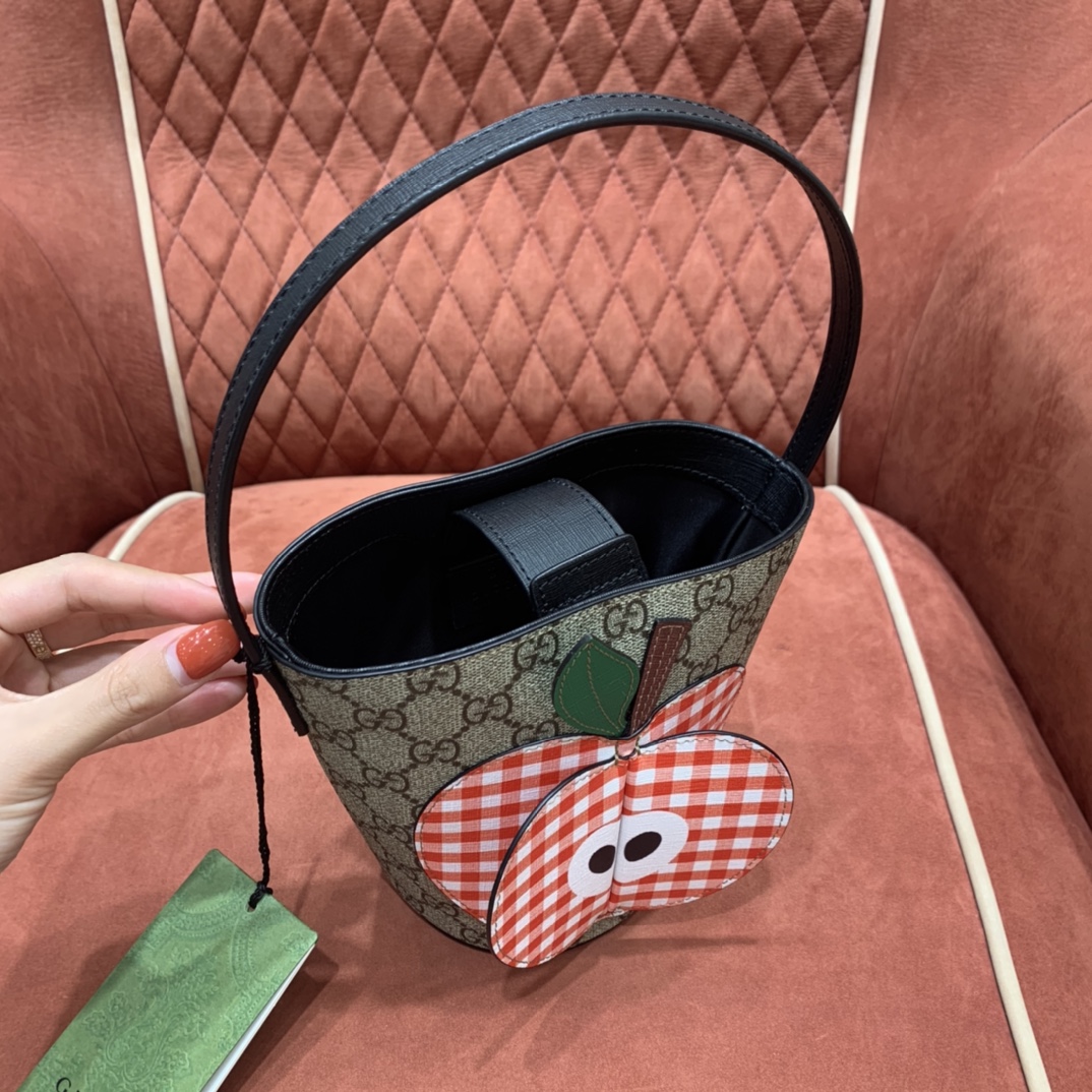 Gvc*1 Tote bag
