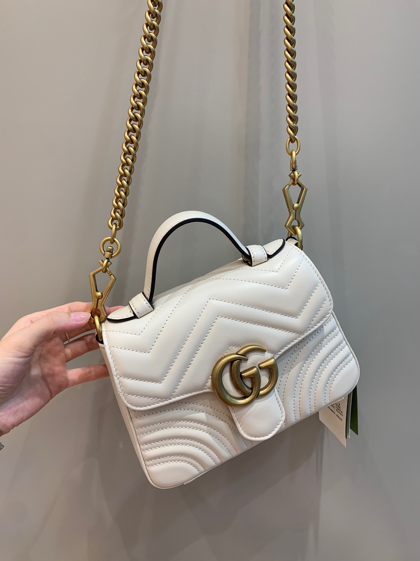 Classic handle bag