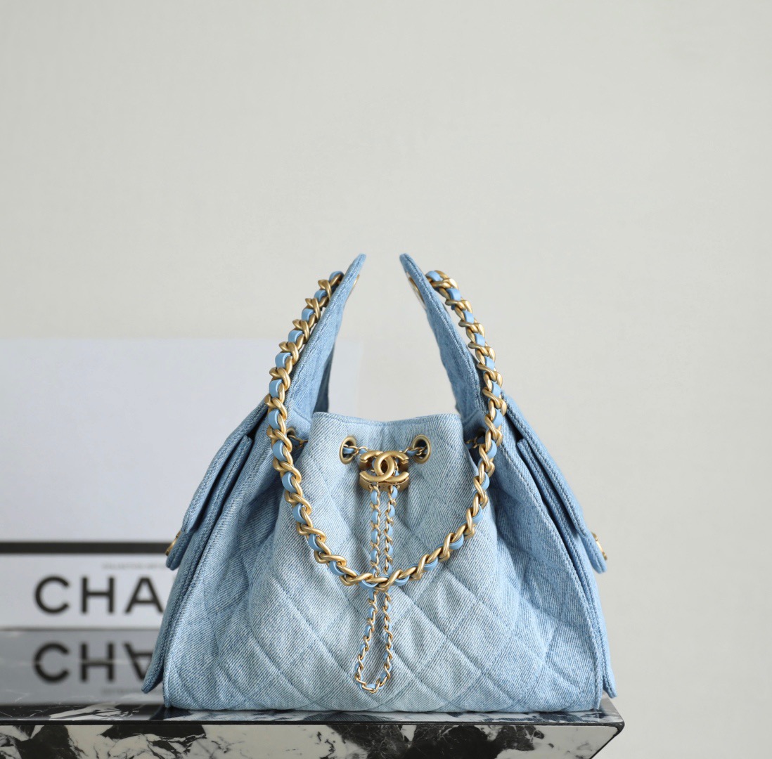 Ch**el 25 MEDIUM HANDBAG