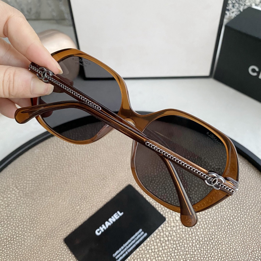 Round Sunglasses