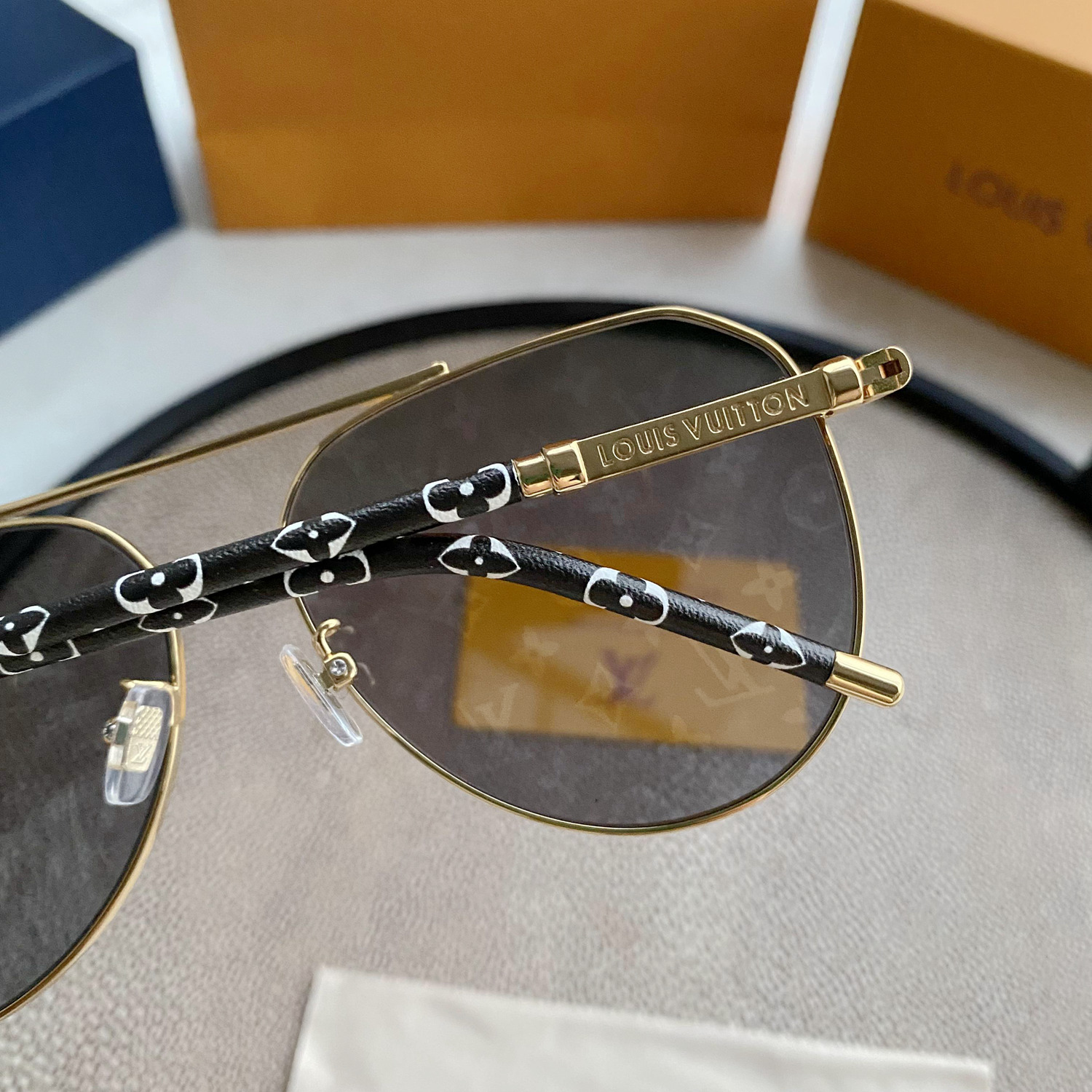 LV SUNGLASSES