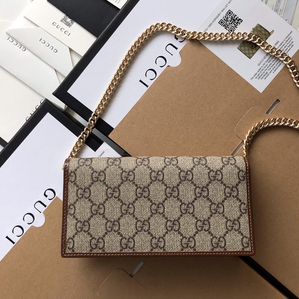 Gvc*1 Horsebit 1955 wallet with chain