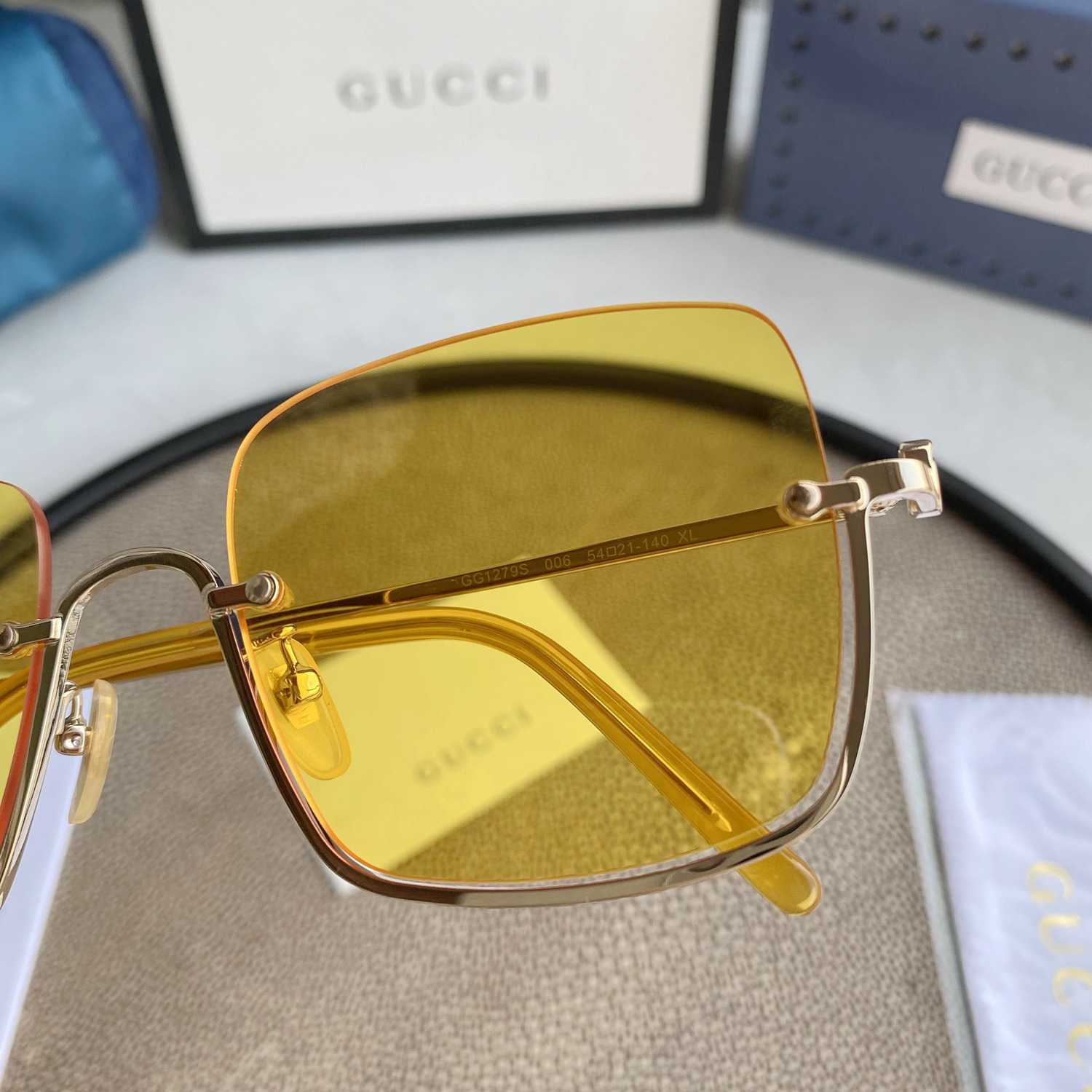 Gvc*1 EYEWEAR SUNGLASSES