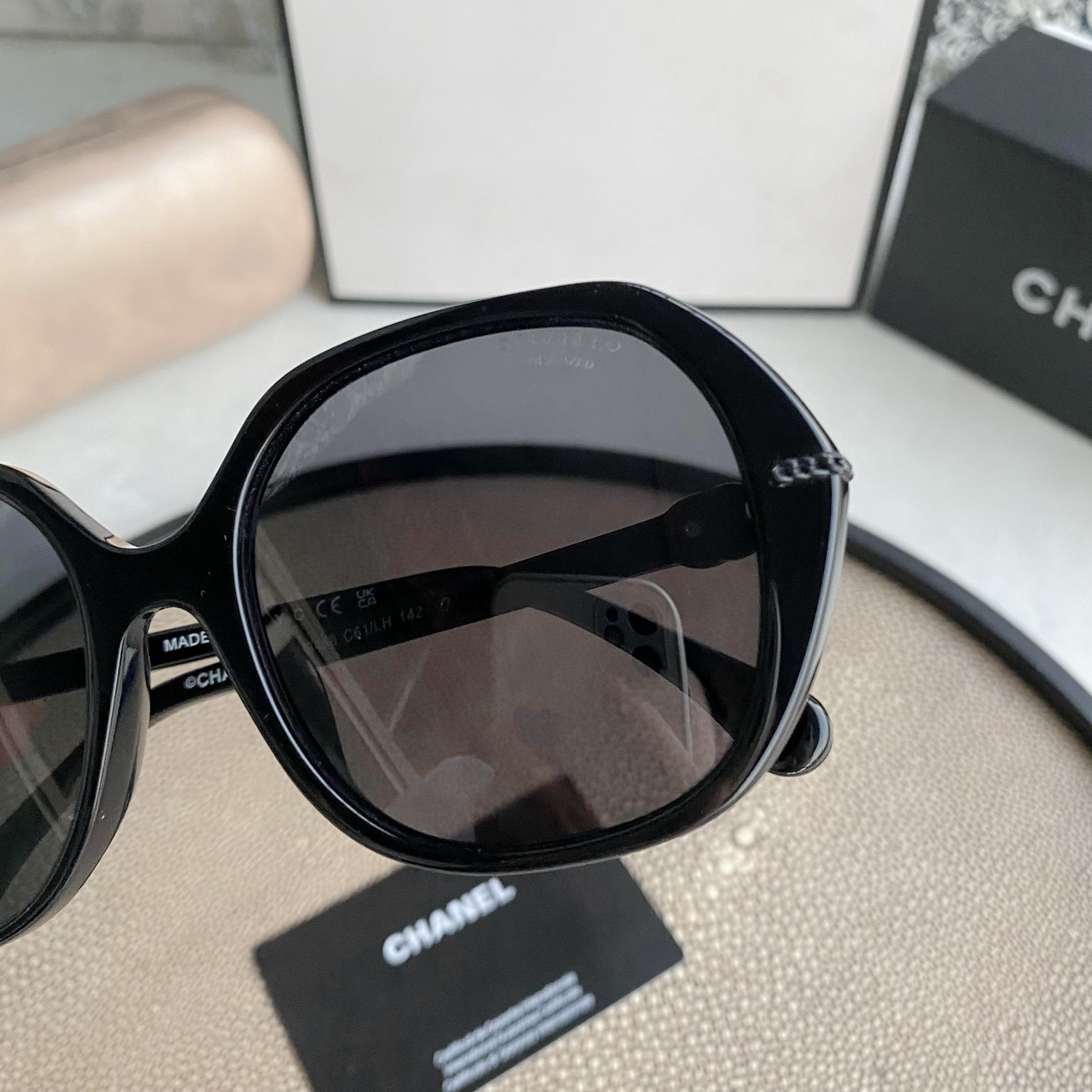 Round Sunglasses