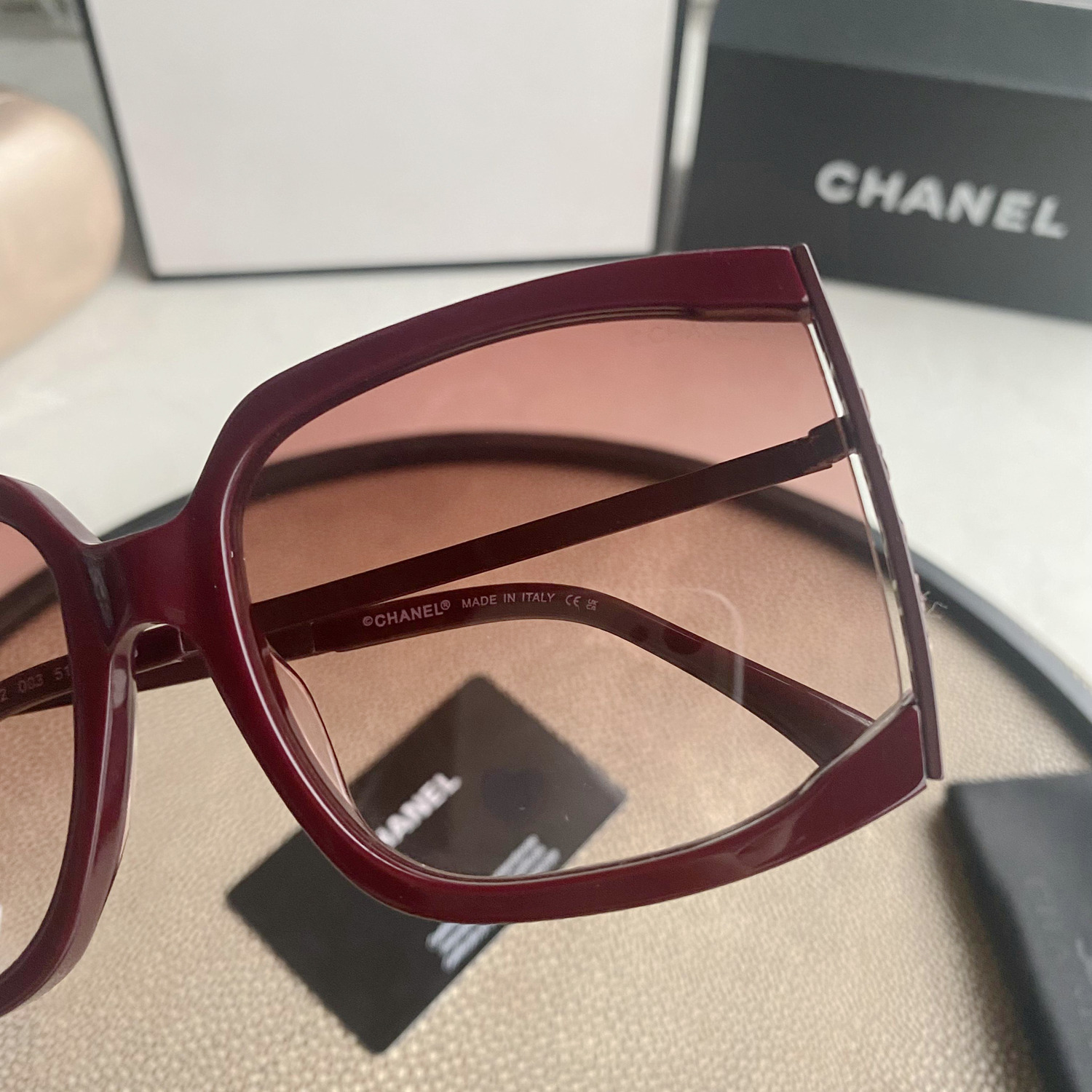 Vintage Ch**el sunglasses
