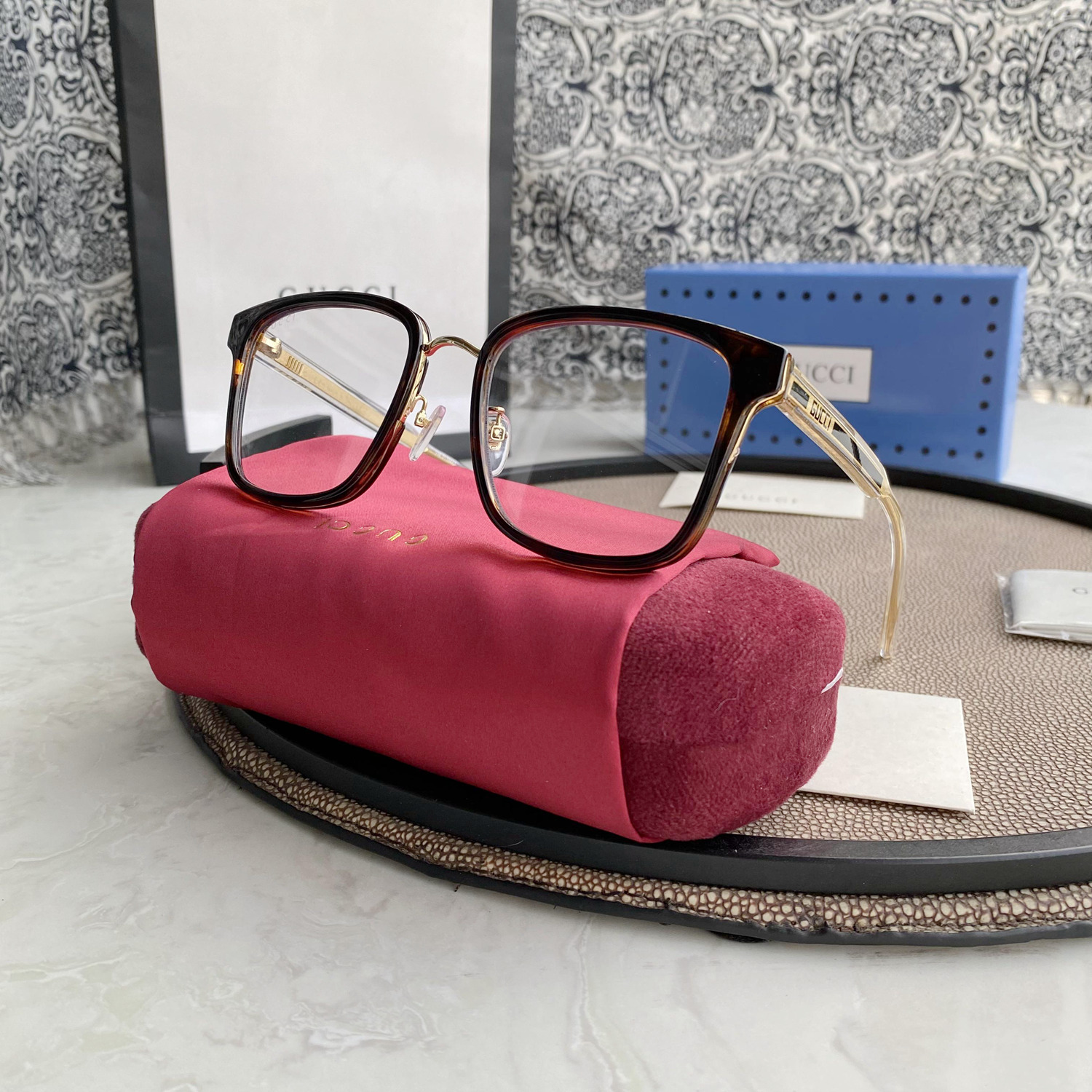 Gvc*1 Eyewear square tinted sunglasses