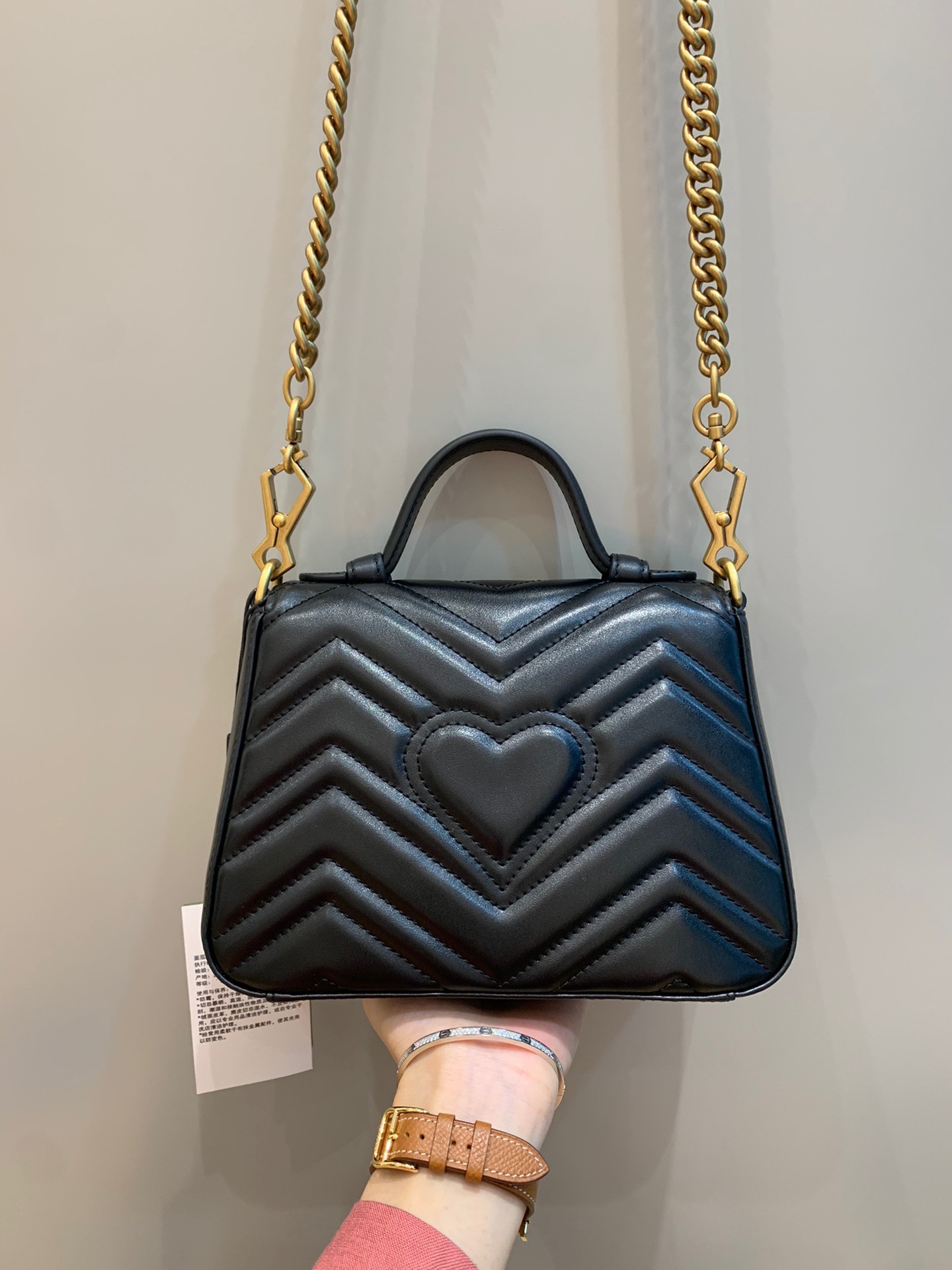 Classic handle bag