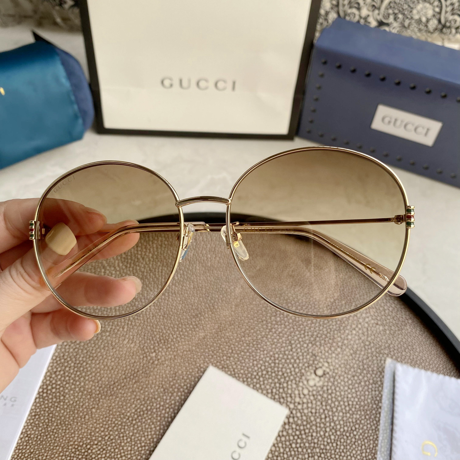 GG1336O Gold Oval Stainless Steel Frame