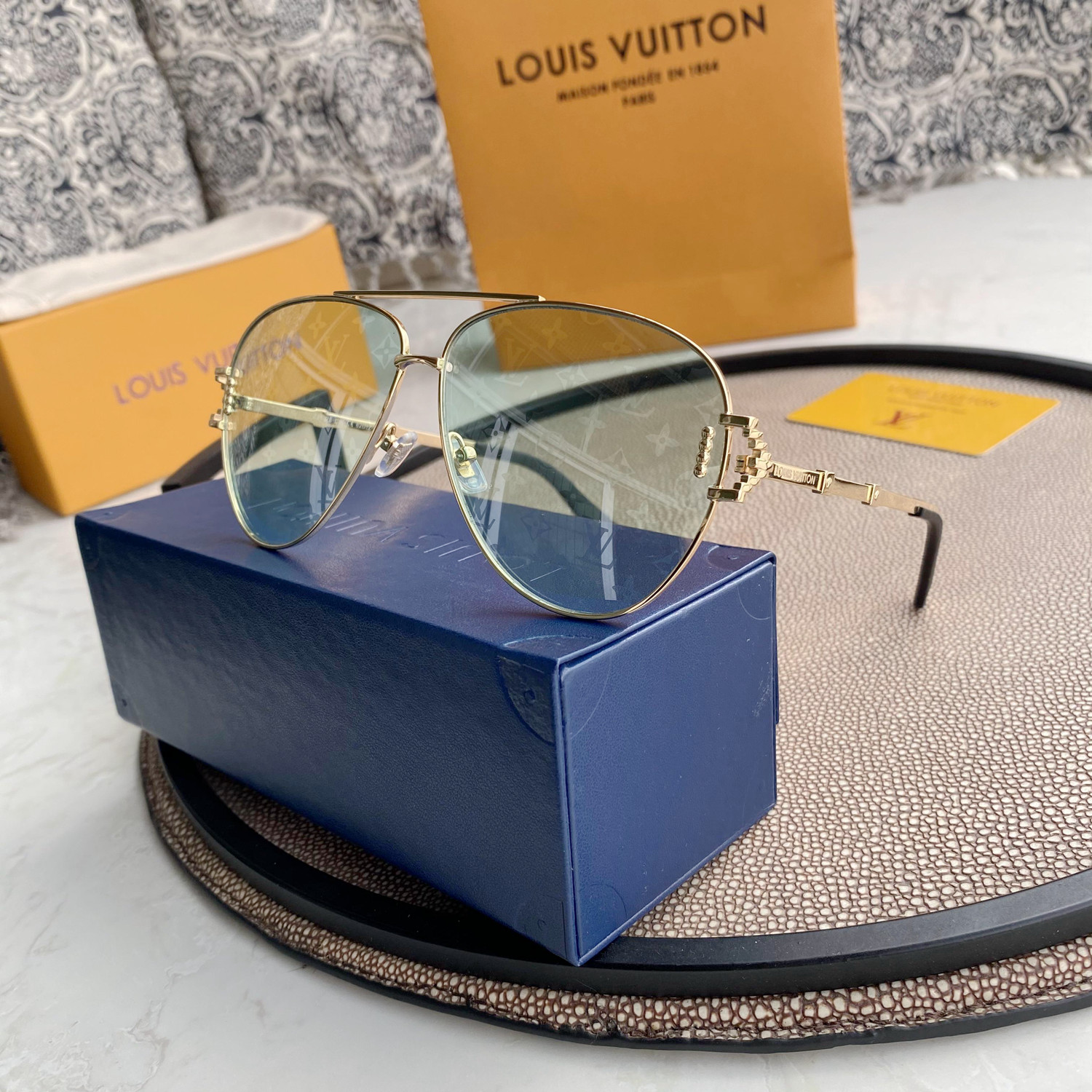 SATURNINO EYEWEAR