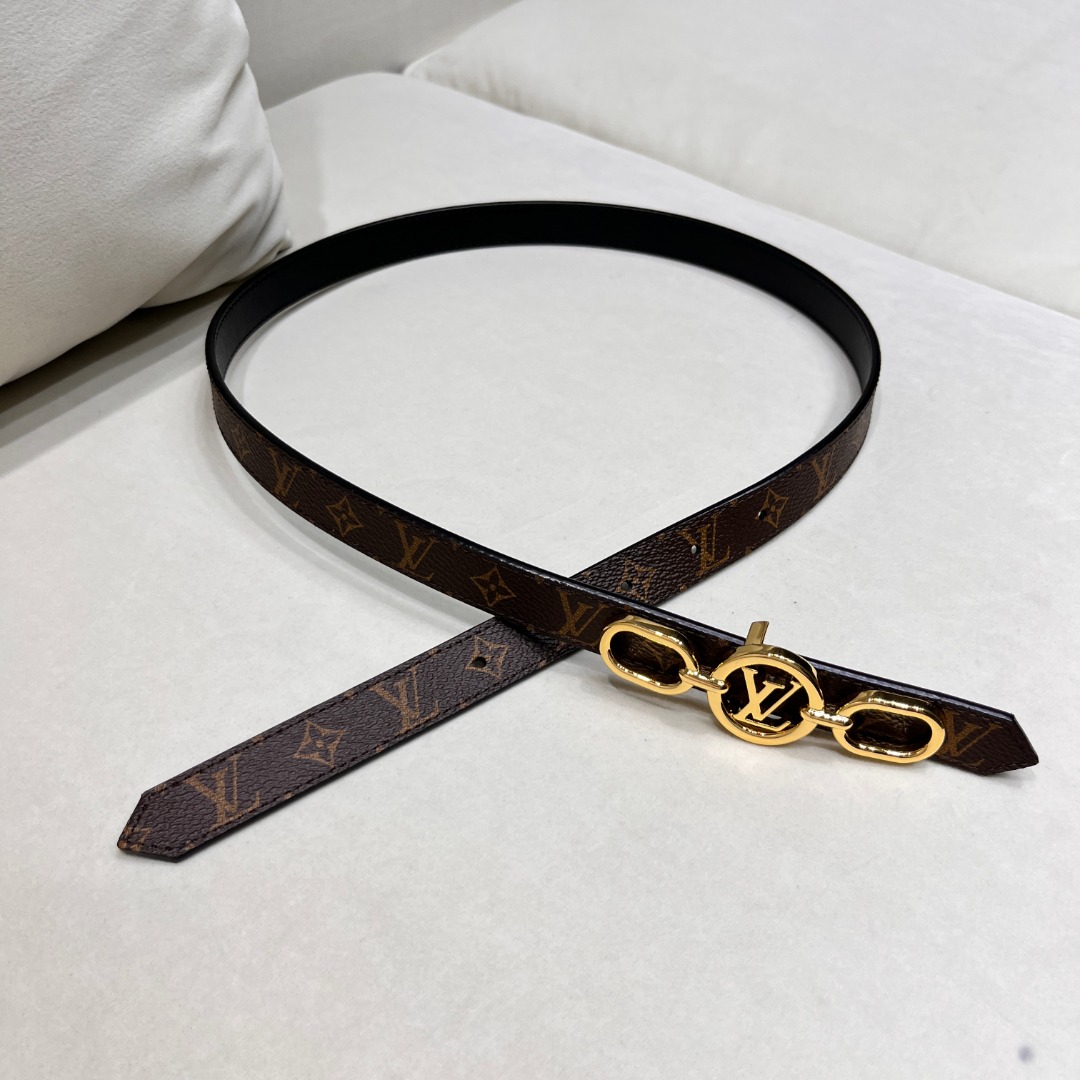 LV D1am0nd Plug Outlet