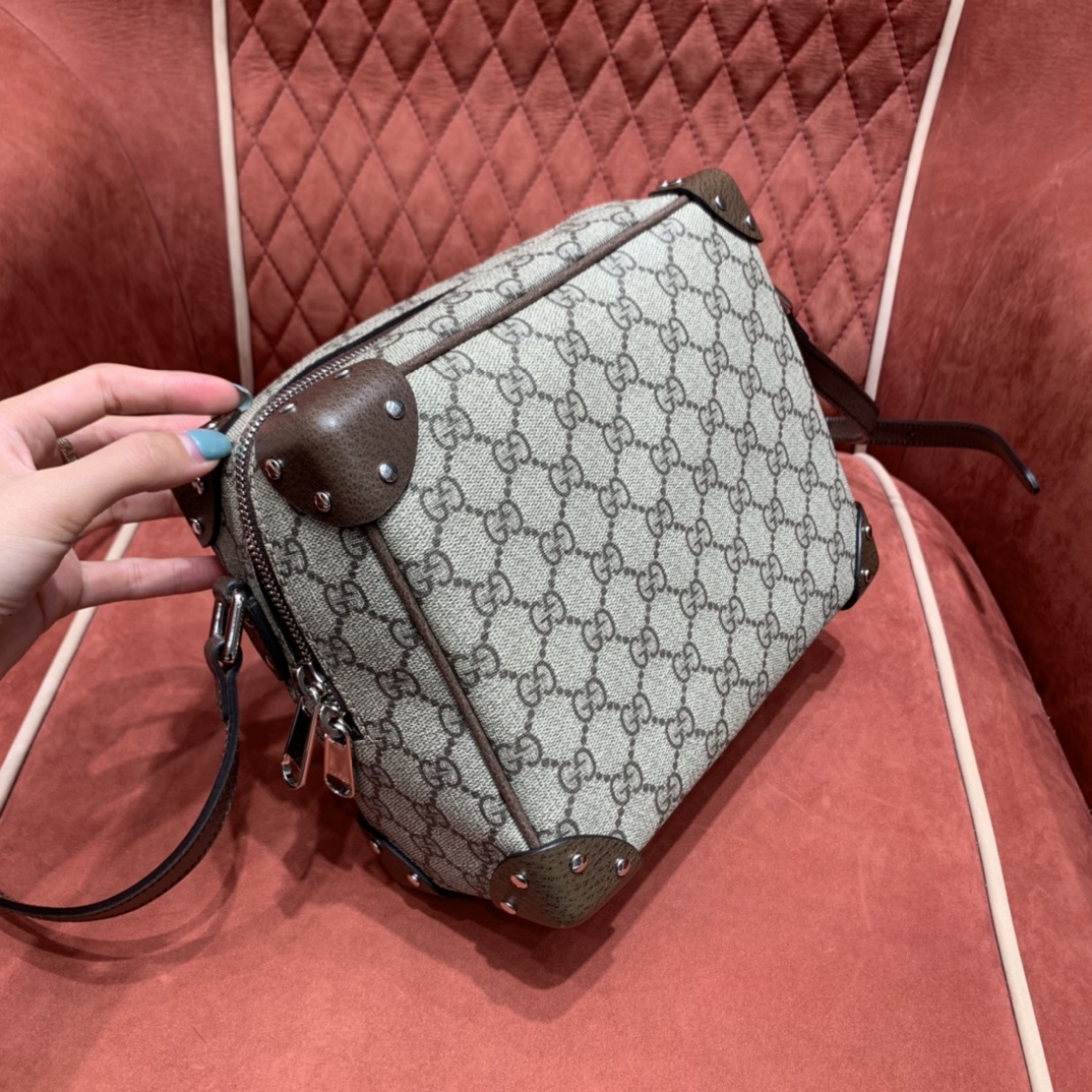 Gvc*1 Soft Trunk