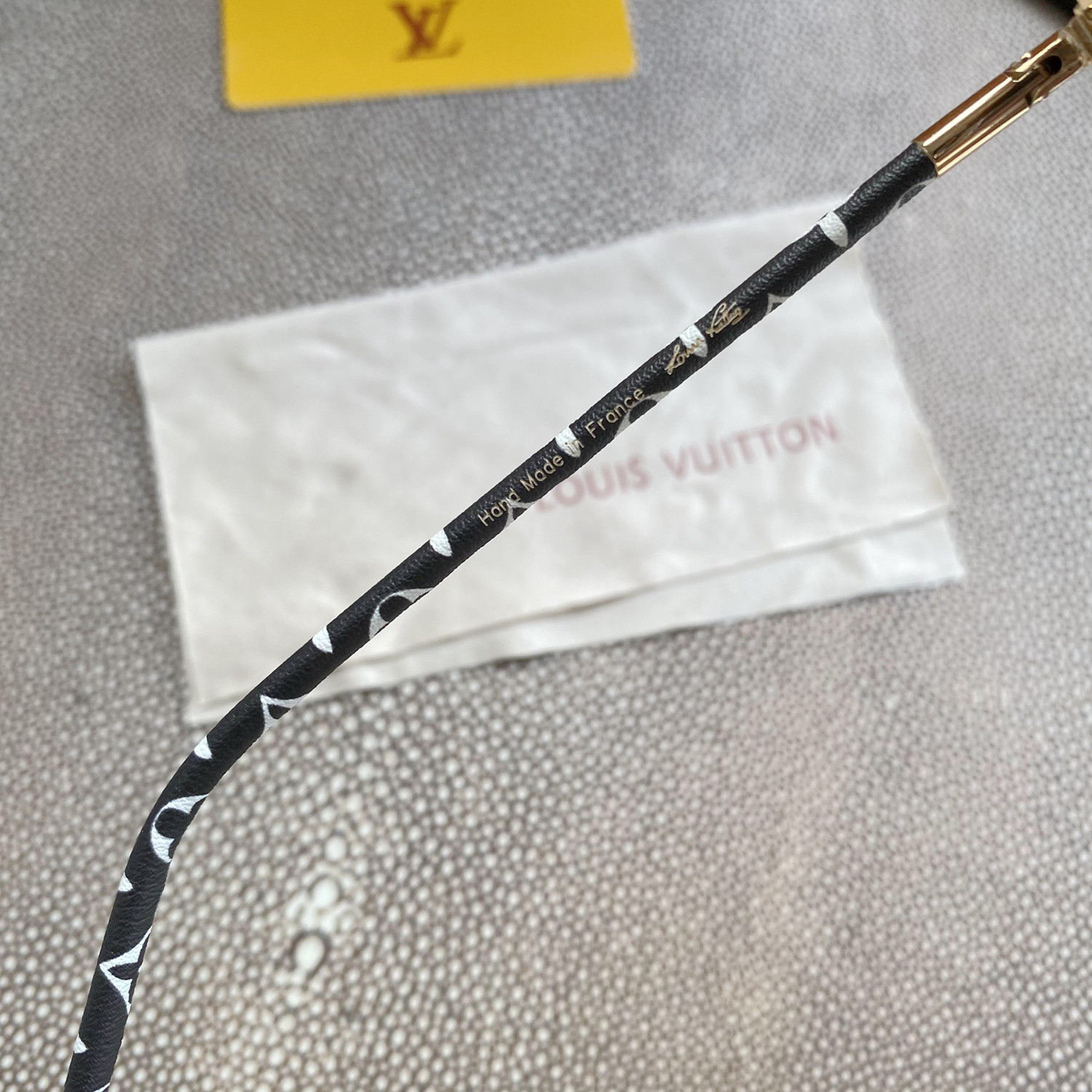 LV GOLD AVIATOR SUNGLASSES