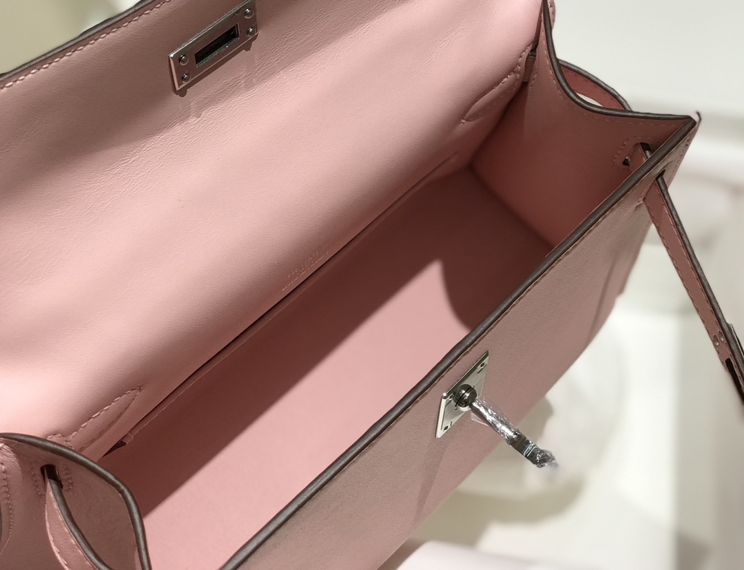 H**me5 Kelly Pochette