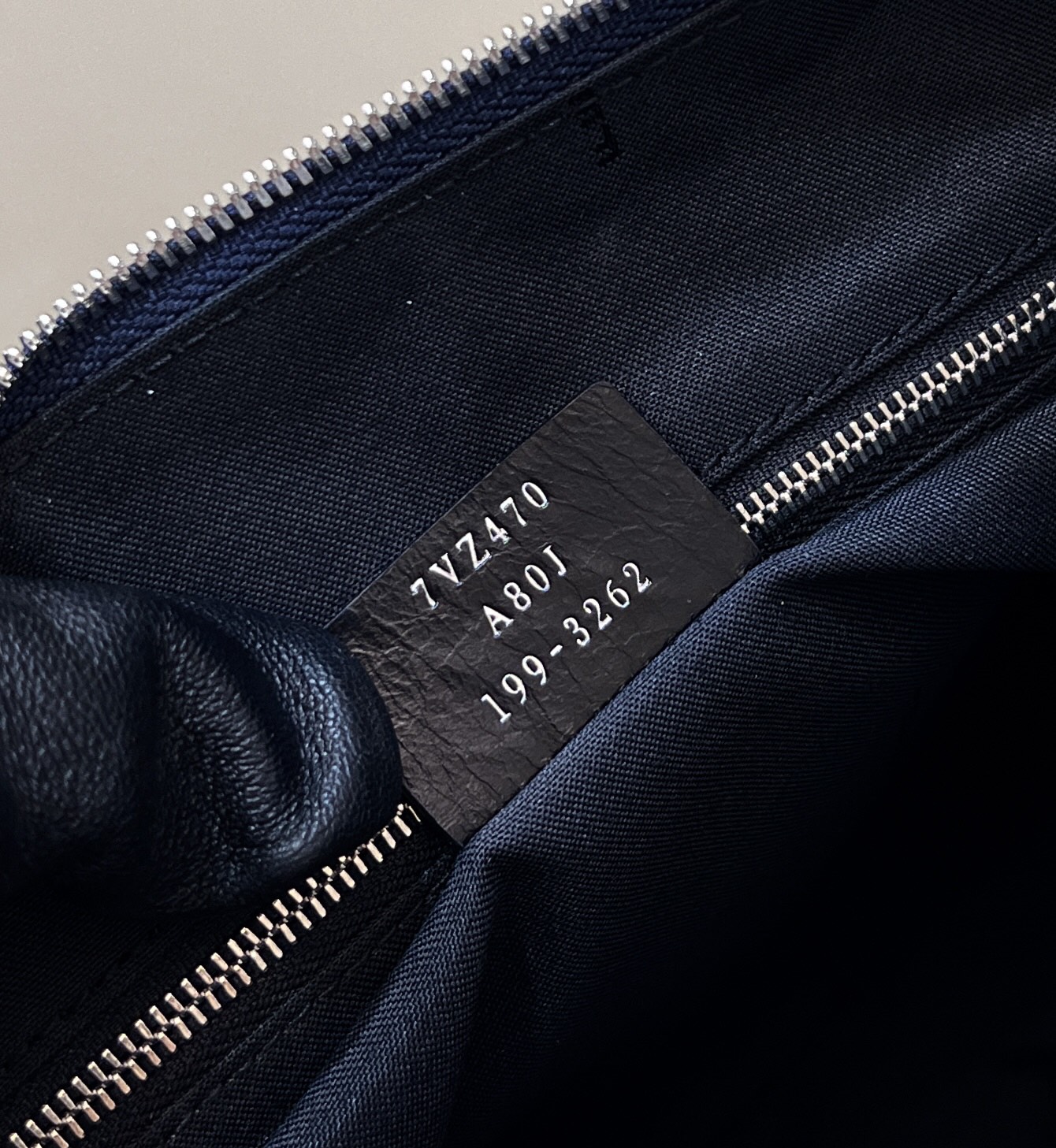 F**di O’Lock Zipper