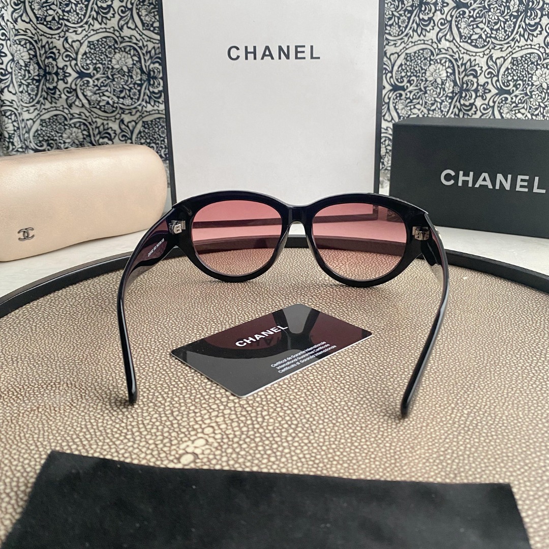 Ch**el Sunglasses