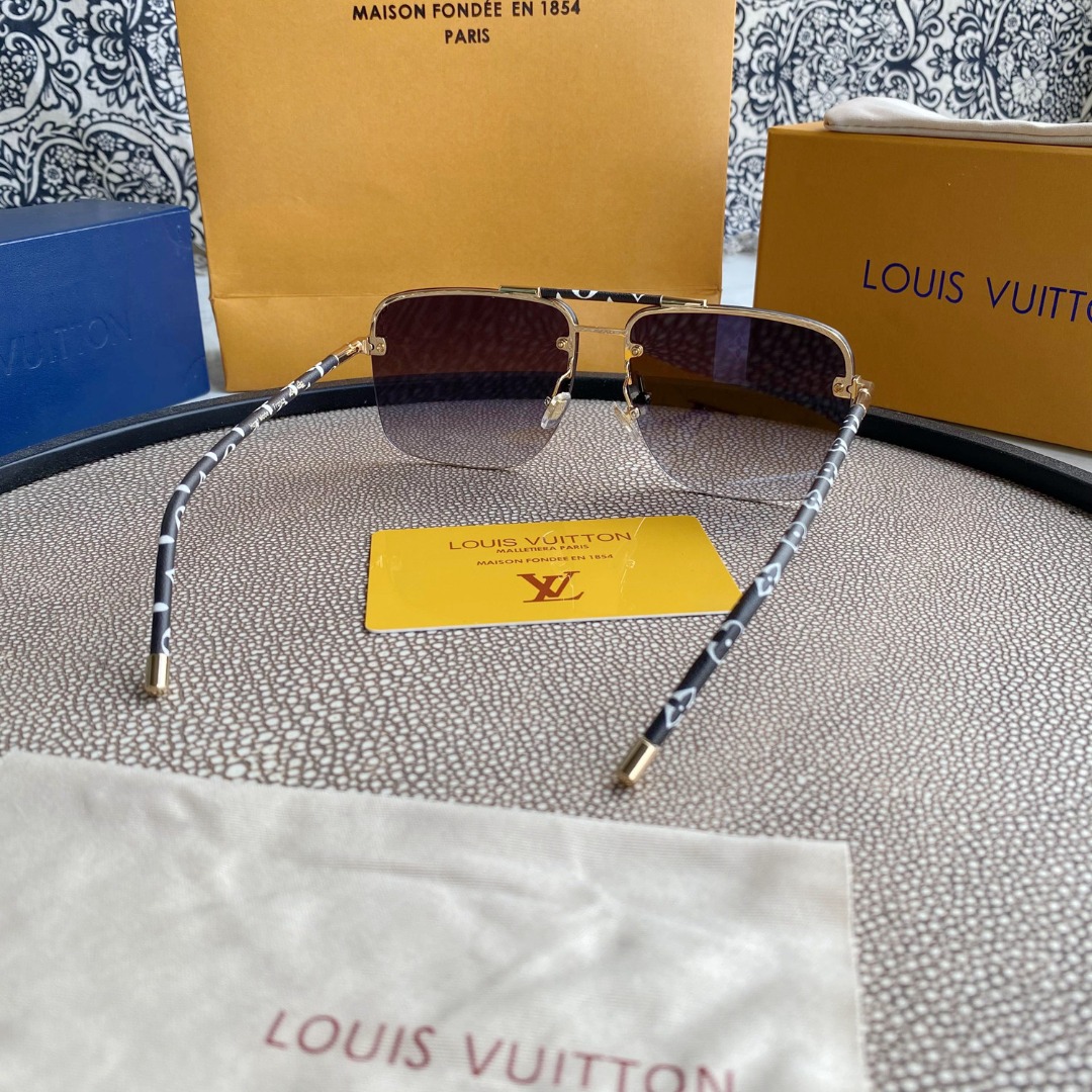 LV GOLD AVIATOR SUNGLASSES