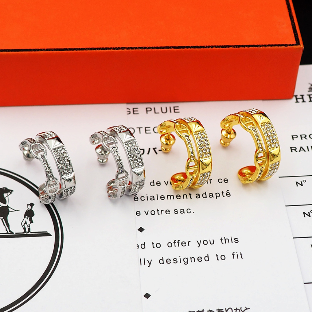 H**me5 D1am0nds Earrings