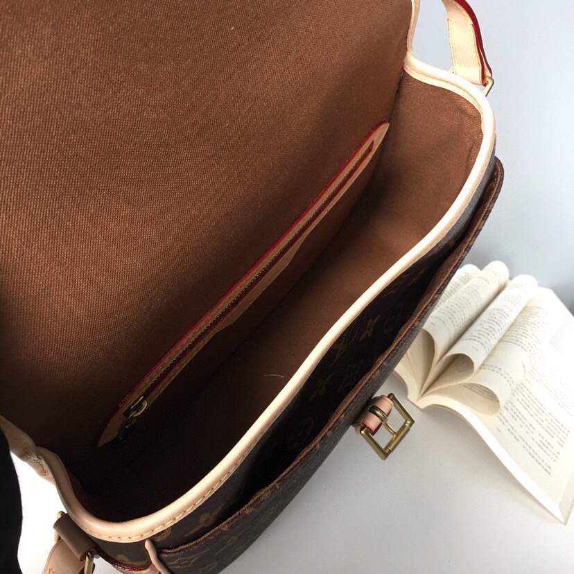 L0vis Vvtt0n Sologne Monogram Shoulder Bag