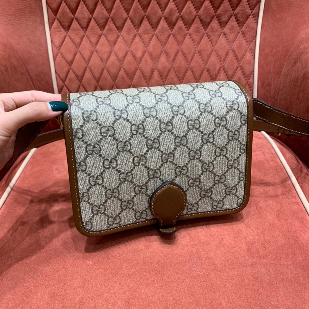 Gv*c1 Retro bag