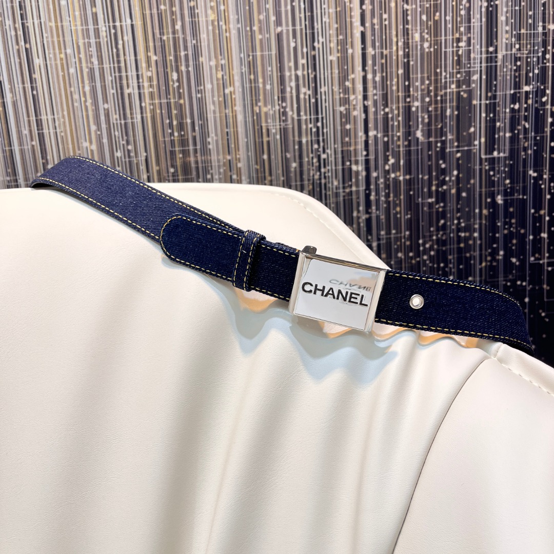 ch**el pre-owned 1990s cc turn-lock De*1m belt