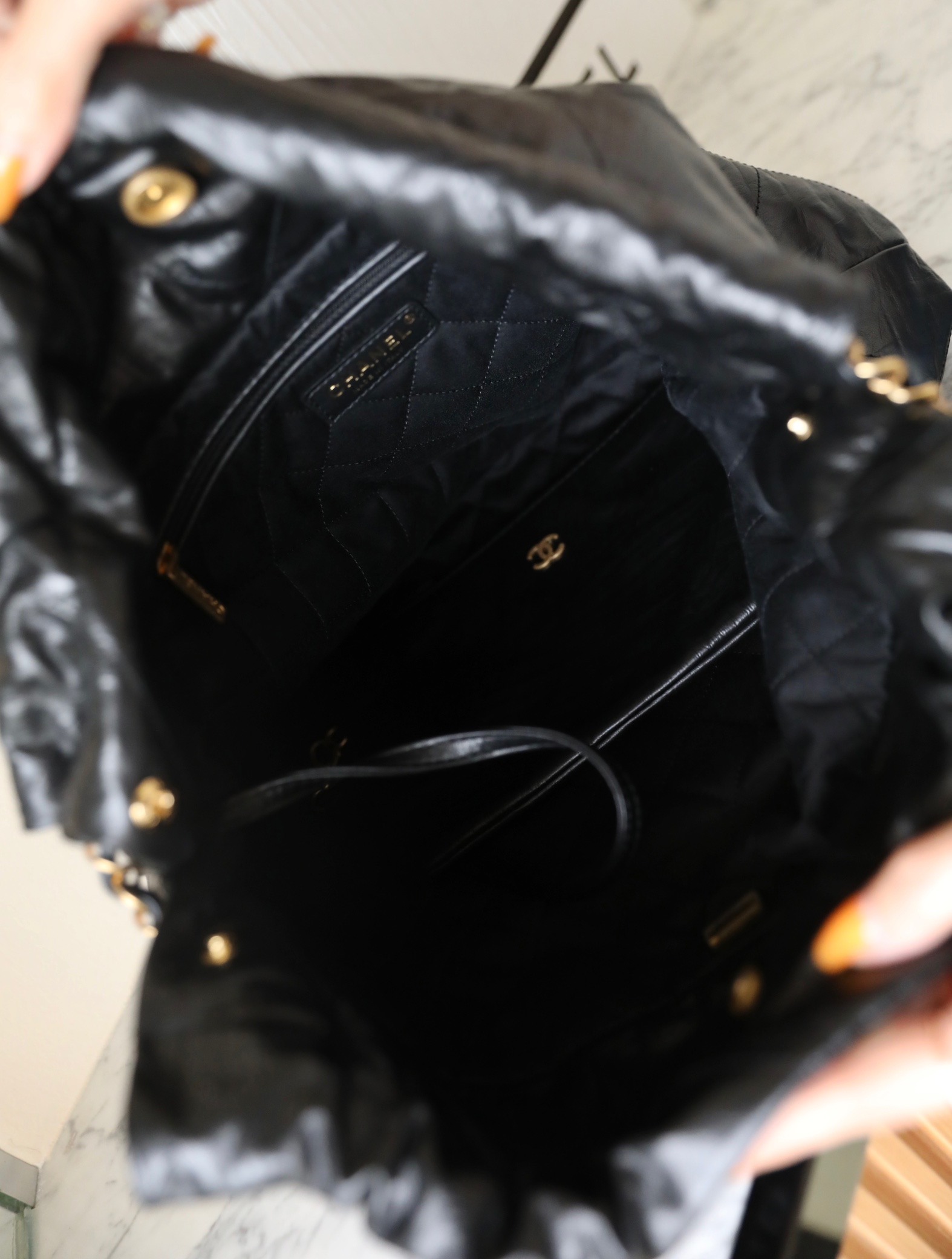 𝖬𝗈𝗇𝗍𝖾𝖻𝖾𝗅𝗅𝗈 zip bag