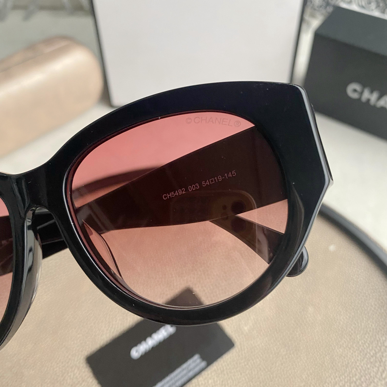 Vintage Ch**el sunglasses
