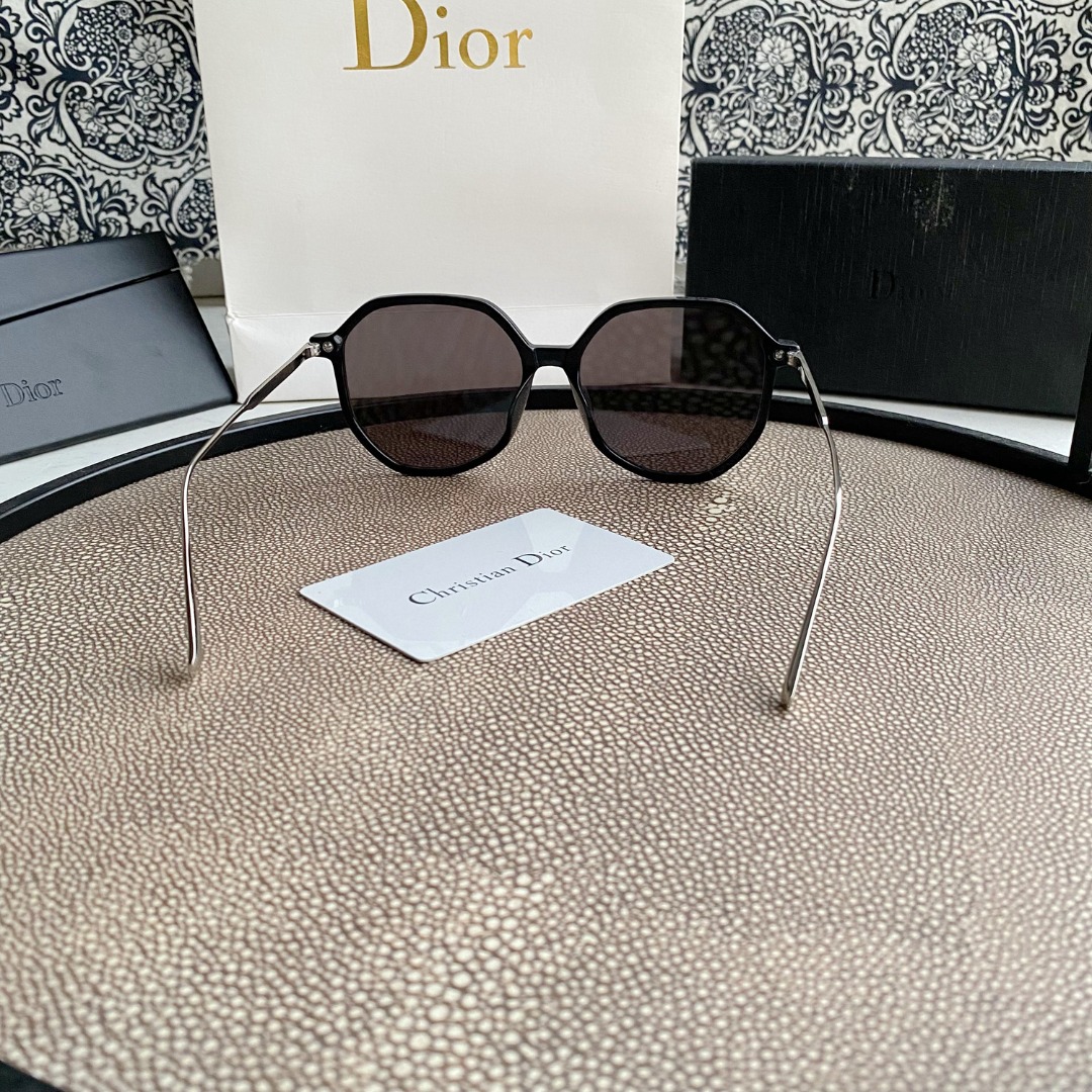 Round Sunglasses