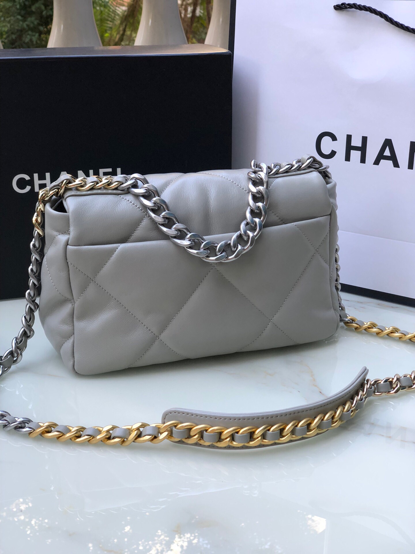 Ch**el 19 small