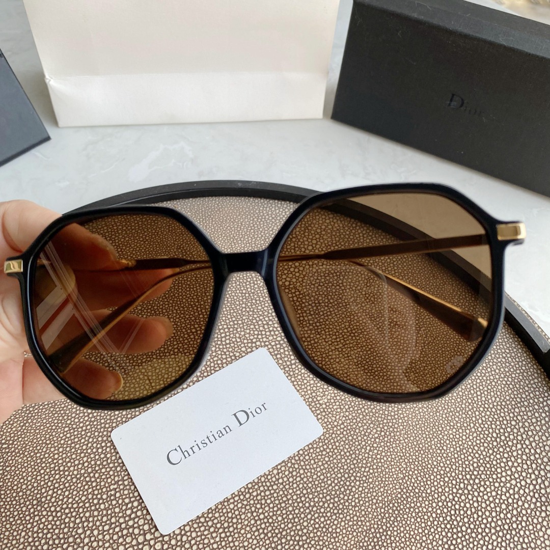 Round Sunglasses
