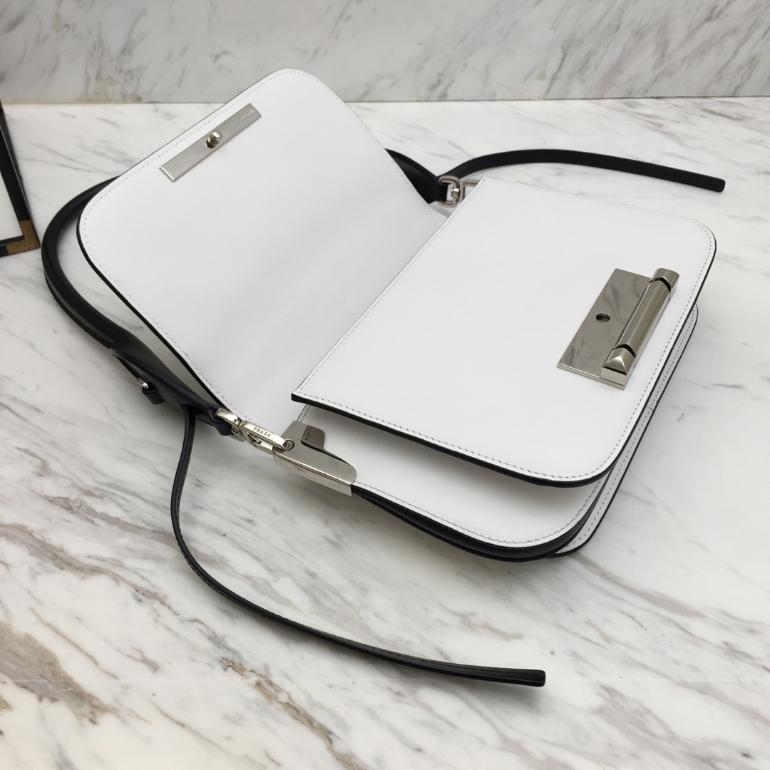 Sybille Clasp bag